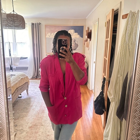 Dana Buchman - Picture 1 of 9